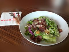 沙拉-FATBURGER 特富客汉堡(外交公寓店)