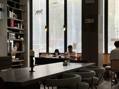 -阡陌上花园设计师民宿(深圳坪洲地铁站店)
