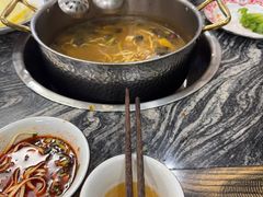 -乳仔牛牦牛汤锅 烤羊排(松潘古城店)