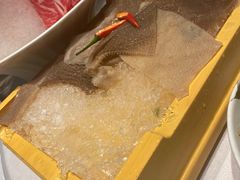 -泓炙颐凤鲜海鲜火锅料理(桐乡店)