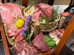 -山川小町·极番烧肉(新地假日广场店)