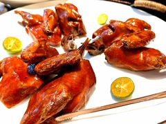 脆皮乳鸽-海派悦庭·海胆烧麦·新融合菜(凯德广场店)