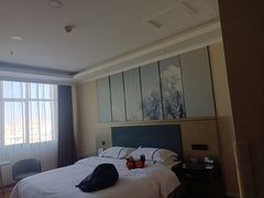 -库车国际酒店(火车站东湖公园店)