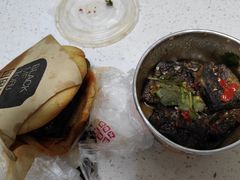 -自黑豆夫·臭豆腐夹馍(四海唐人街店)