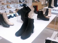 -hotwind热风(丽影广场店)