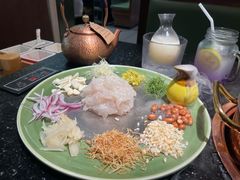 -得意咚瓜·顺德鱼生·冬瓜火锅(深圳首店)