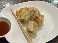 -亚明蟹肉面特大虾饺(สีลม)