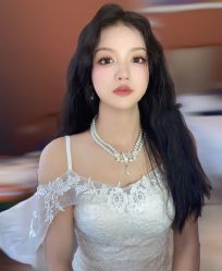 点击看大图 -爱伊人婚纱礼服美妆馆