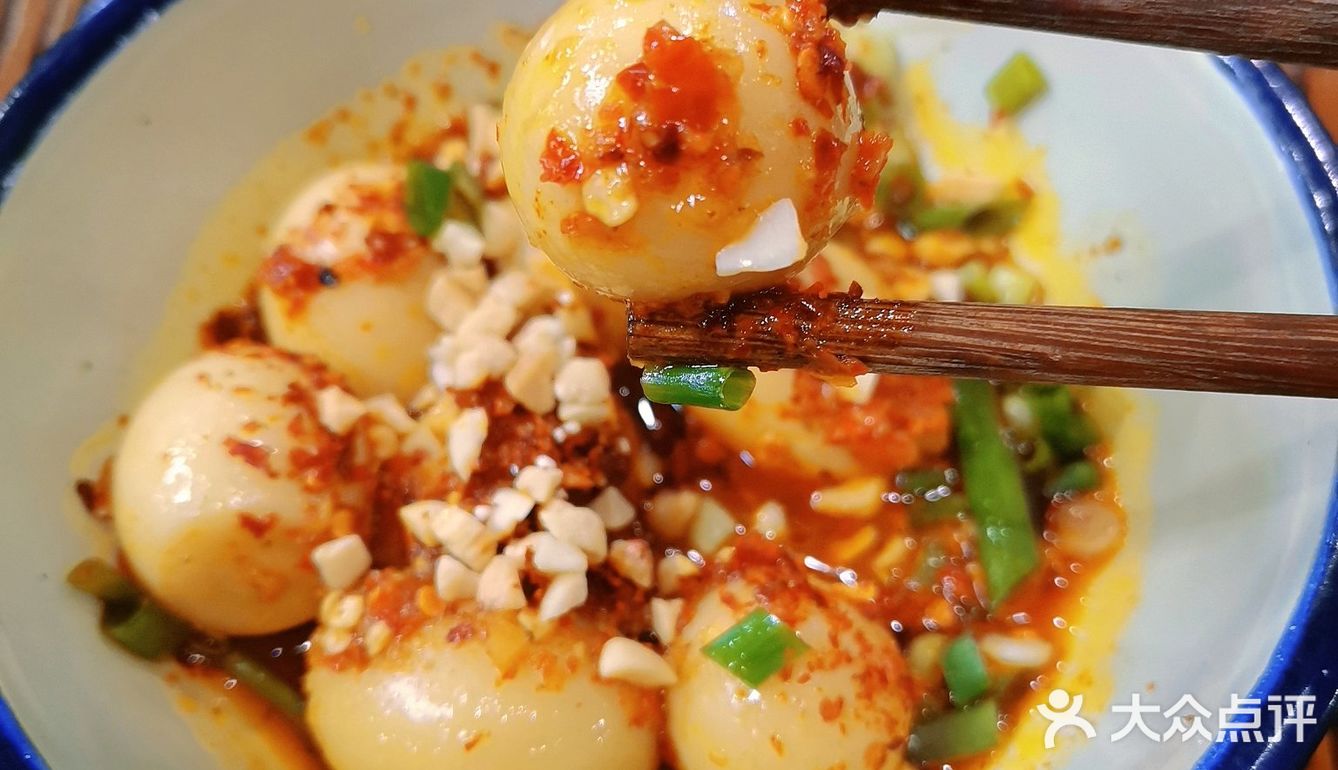 成都烟火气 |美食探店 藏在东门市井的耍辣市井串串96