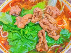 麻辣肥肠面-天府面庄(天平路店)