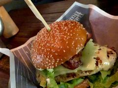 -Ribs & Burgers The Rocks