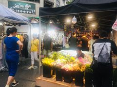 -吴山路夜市