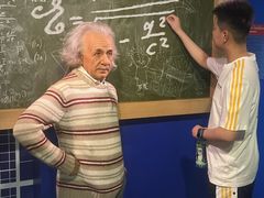 -曼谷杜莎夫人蜡像馆