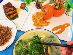 -刘姐啤酒鱼民族演艺餐厅(西街总店)