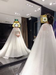 点击看大图 -GRACE KELLY婚纱与礼服(北京店)