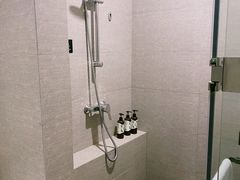 -上海外滩老码头亚朵酒店