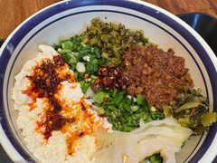 -云阿蛮云南生烫牛肉米线(奉贤路店)