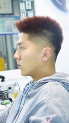 -DL BARBERSHOP男士理发店