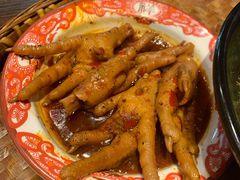 -爆炸头阿姨小四川正宗川味小吃(无任何分店)