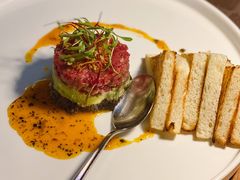 牛肉塔塔配牛油果黑橄榄酱-Solo(衡山路店)