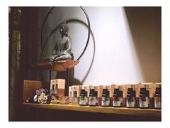 -泰·菩提树下[泰式按摩x精油SPAx肩颈头疗](新景店)