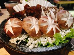 -湊湊火锅·茶憩(杭州湖滨银泰in77店)