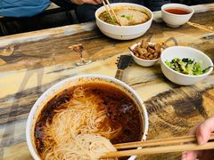 -刘二姐肥肠米粉(总店)