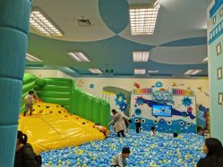 -莫莉幻想儿童乐园(武汉经开永旺店)