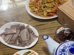 -陇上全荟兰州传统牛肉面(延吉路店)