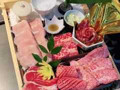-铭牛烧肉·和牛海鲜自助(高新月牙湖店)