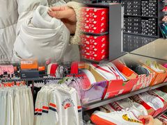 -王府井奥莱临潼小镇(临潼店)