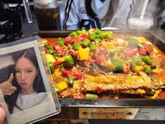 蒜香烤全鱼-江边城外烤鱼(世茂广场店)
