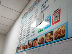 -梁老三麻辣鸡头(汝河小区店)