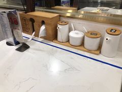 -李与白包子铺(桐梓林店)