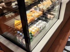 -星巴克臻选(莘庄仲盛店)