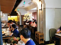 大堂-左庭右院鲜牛肉火锅(浦江欢乐颂店)