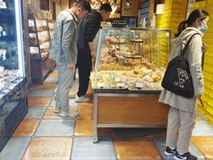 -苹果花园(龙漕路店)