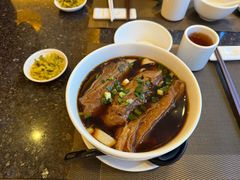 红烧牛肉台湾刀削面-中国厨房/台湾牛肉面