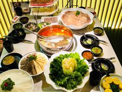 -左庭右院鲜牛肉火锅(浦江欢乐颂店)
