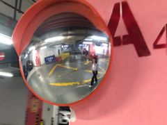 -环球港-停车场