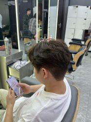 -藤野造型烫发染发