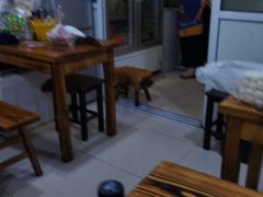大堂-阿姨小肉摊(同济西苑店)