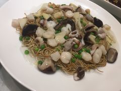 -品悦酒店(三林古镇店)
