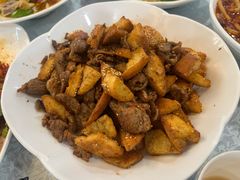 干煸馕炒肉-汗腾格里·风味餐厅(新疆驻京办店)