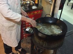 -阿姨小肉摊(同济西苑店)