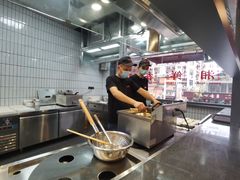 -新李记 · 口味菜馆(南郊公园店)