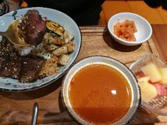 招牌牛肉poke饭-POKEE VIA&Brunch·维娅(重庆来福士店)