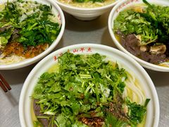 -文山荷鲜居(翠湖店)