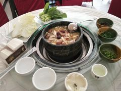 -南渝食府.墨脱石锅松茸鸡