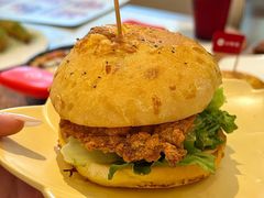 -必胜客(联投东方店)